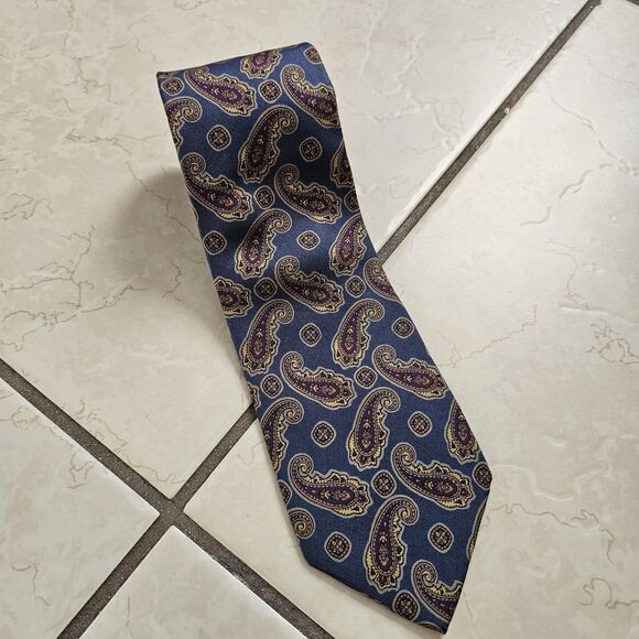 Vintage Burberrys Of London 100% Silk Paisley Tie Rare Pre-Name Change - Picture 2 of 7